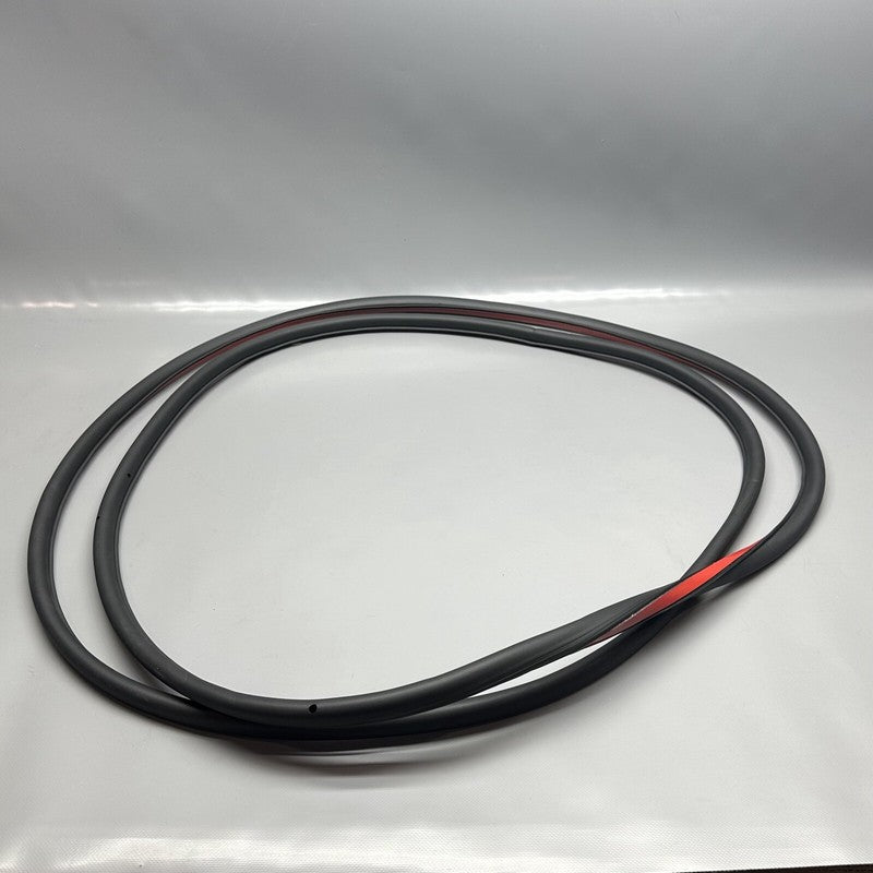 4KE-837-912-A AUDI E-TRON DOOR SEAL RIGHT FRONT 2020 2021 2022 2023 OEM 4KE-837-912-A