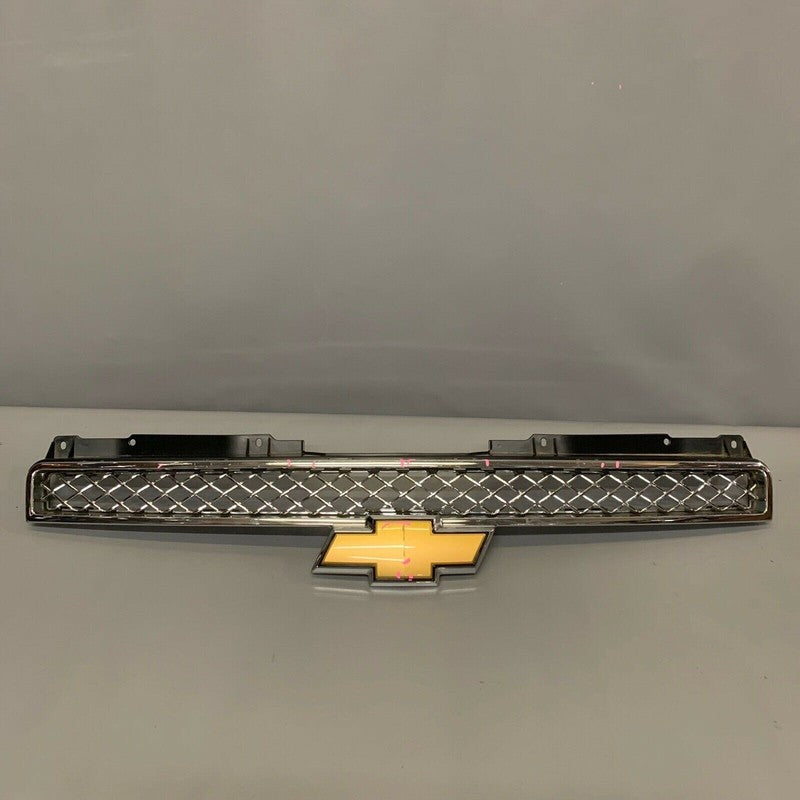 15835087 CHEVROLET SUBURBAN TAHOE AVALANCH GRILLE 2008 2009 2010 2011 2012 2013 2014 OEM