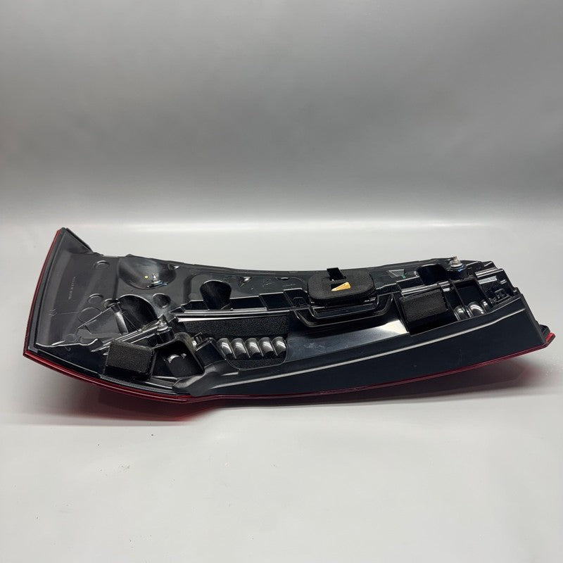 AUDI Q5 TAIL LIGHT RIGHT PASSENGER 2018 2019 2020 OEM 80A945094A