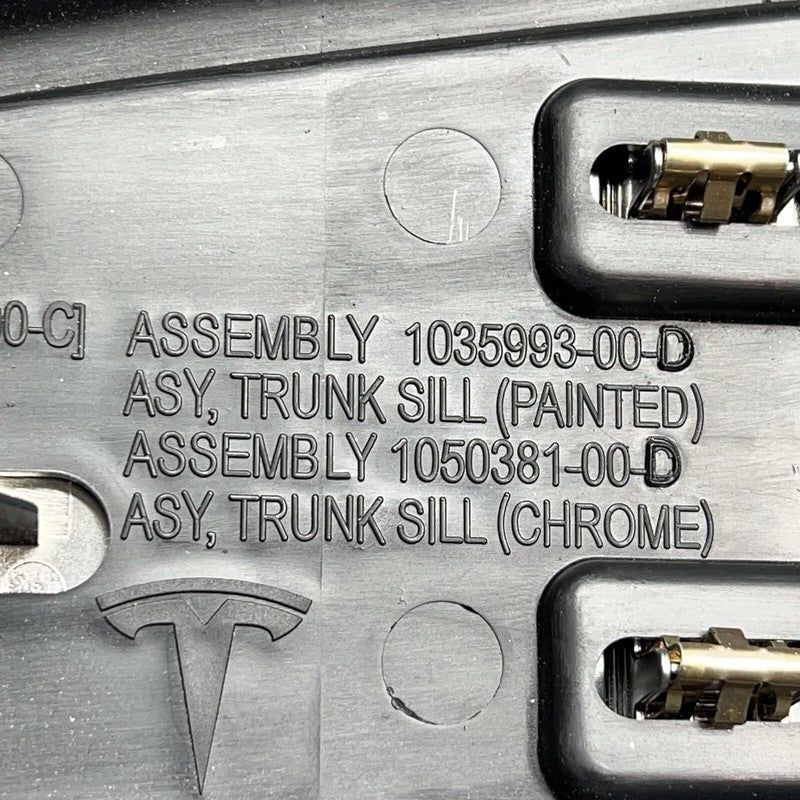 1035993-00-D TESLA MODEL X TRUNK SILL PANEL 2016 2017 2018 2019 2020 OEM 1035993-00-D