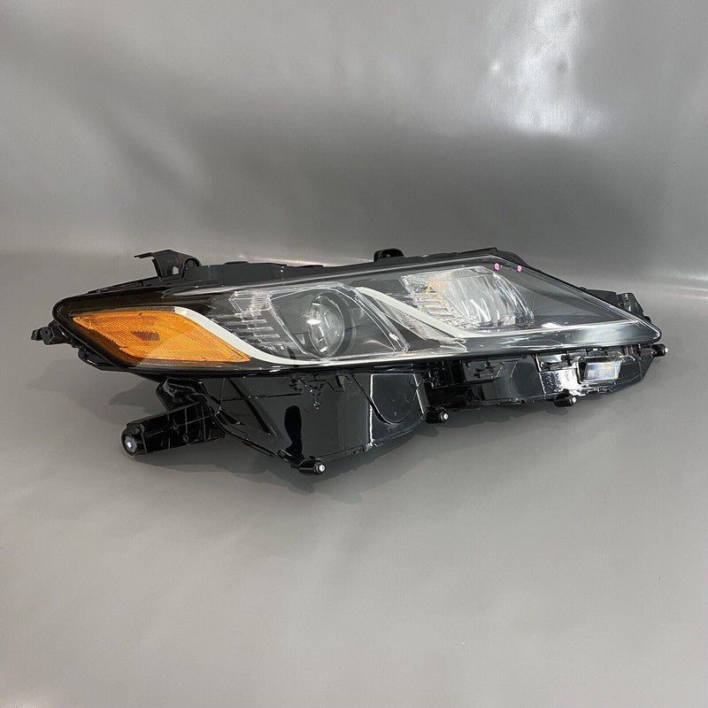 TOYOTA CAMRY HEADLIGHT RIGHT PASSENGER 2018 2019 2020 LED OEM 