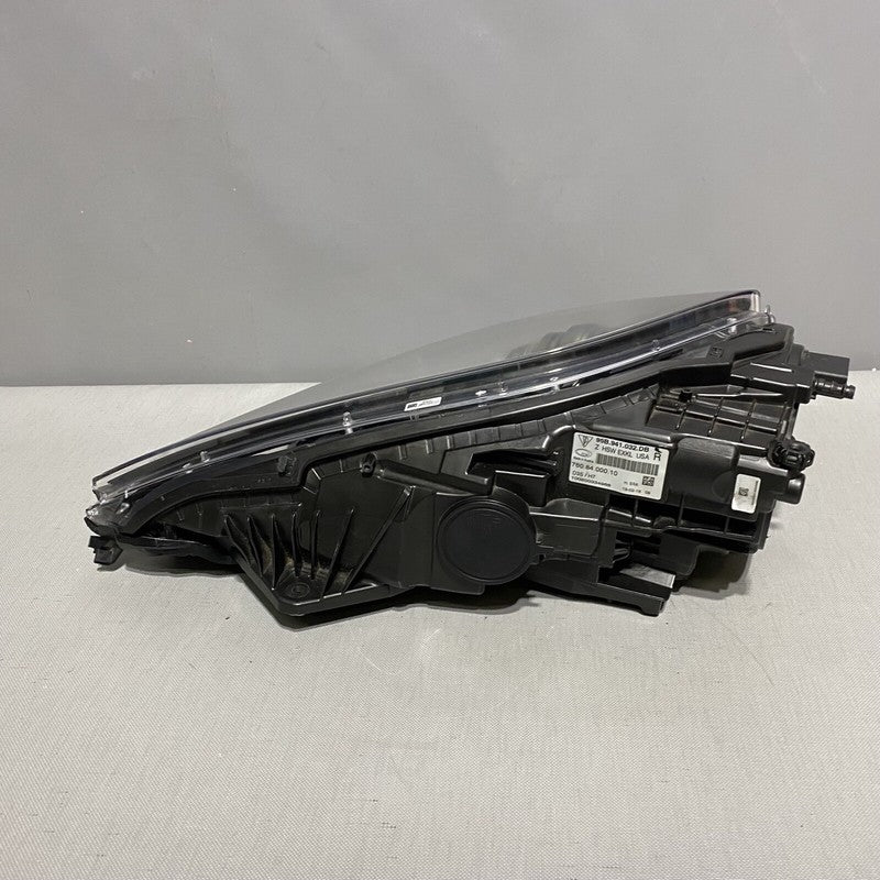PORSCHE MACAN GTS HEADLIGHT RIGHT SIDE BI-XENON OEM 95B941032DB 2015 2