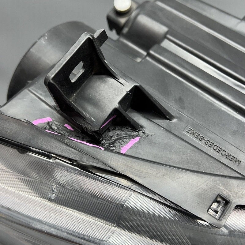 MERCEDES BENZ SPRINTER HEADLIGHT RIGHT PASSENGER HALOGEN 2019 2020 2021 DAMAGED