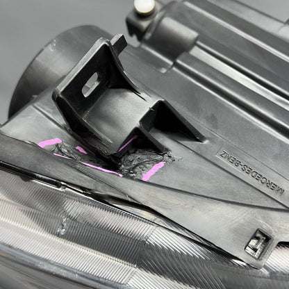 MERCEDES BENZ SPRINTER HEADLIGHT RIGHT PASSENGER HALOGEN 2019 2020 2021 DAMAGED