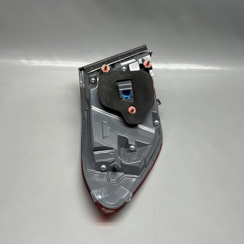 MERCEDES BENZ GLC300 TAIL LIGHT RIGHT PASSENGER 2016 17 18 2019 LED A2