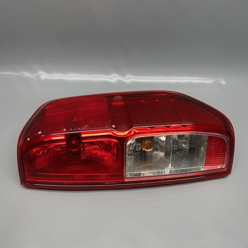NISSAN FRONTIER TAIL LIGHT RIGHT PASSENGER 2005-2009 2010 2011 2012 20