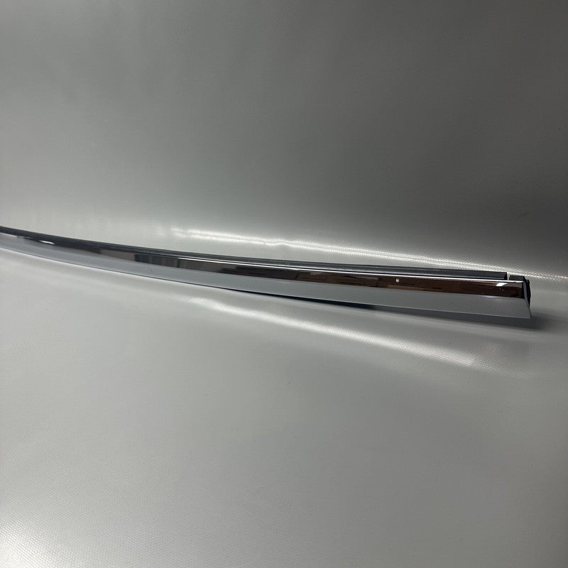 1032168-00-D TESLA MODEL X DOOR WINDOW MOLDING RIGHT REAR 2016 17 18 19 2020 OEM 1032168-00-D