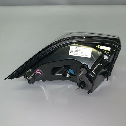 1034333-00-A TESLA MODEL X TAIL LIGHT RIGHT PASSENGER SIDE 2015 2016 2017 2018 2019 OEM