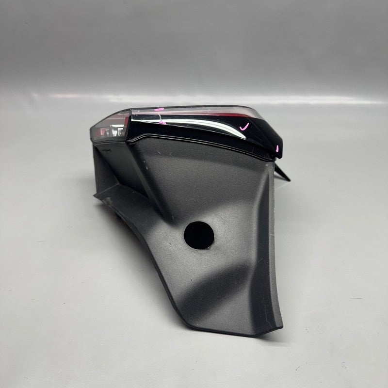 TESLA MODEL Y TAIL LIGHT LEFT DRIVER 2020 2021 2022 2023 2024 2025 OEM