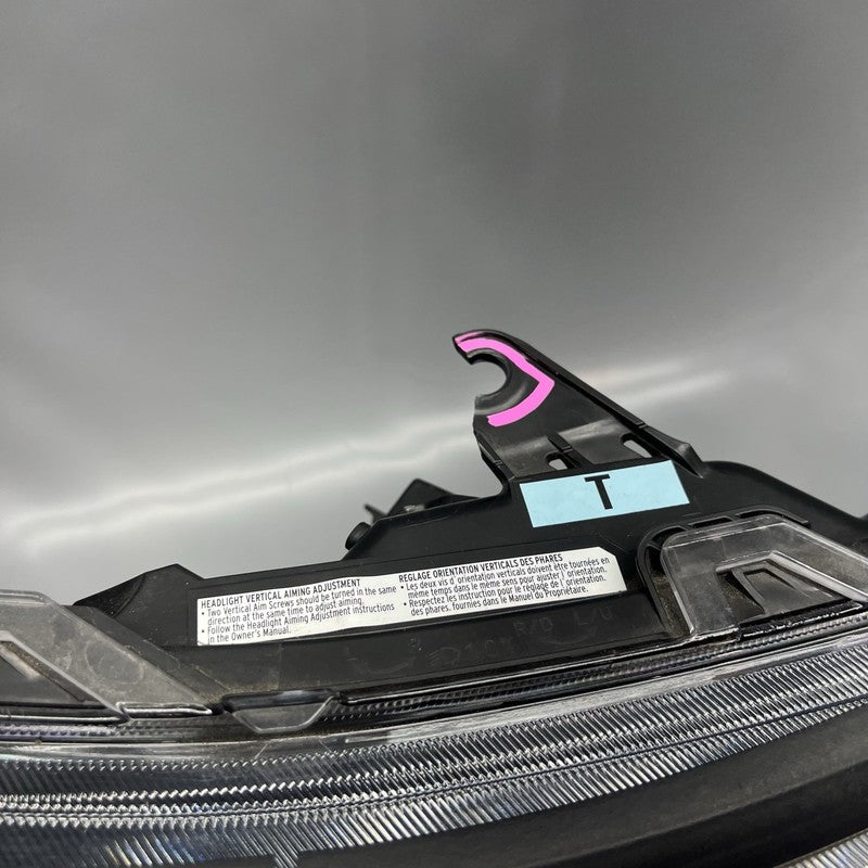 RAV 4 TOYOTA RAV 4 HEADLIGHT RIGHT PASSENGER 2022 2023 2024 LED OEM