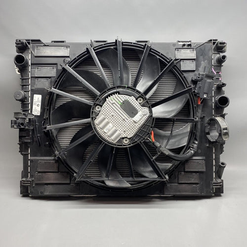 1742 7953398 BMW 850 RADIATOR M8 FAN CONDENSER 17427953398 2017 2018 2019 OEM