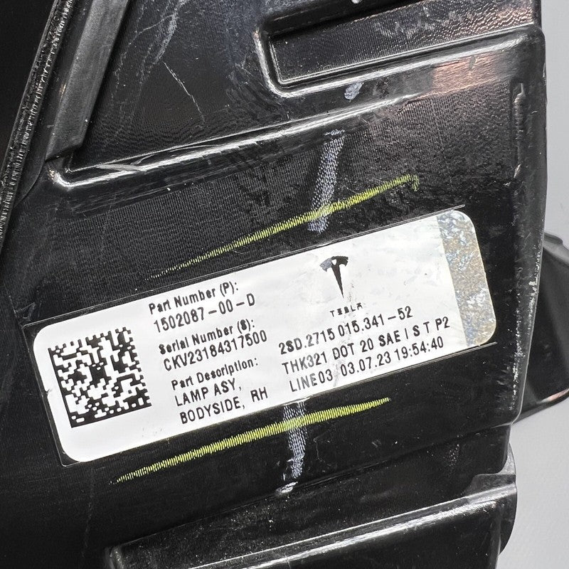 1502087-00-D TESLA MODEL Y TAIL LIGHT RIGHT PASSENGER 2020 2021 2022 2023 OEM 1502087-00-D
