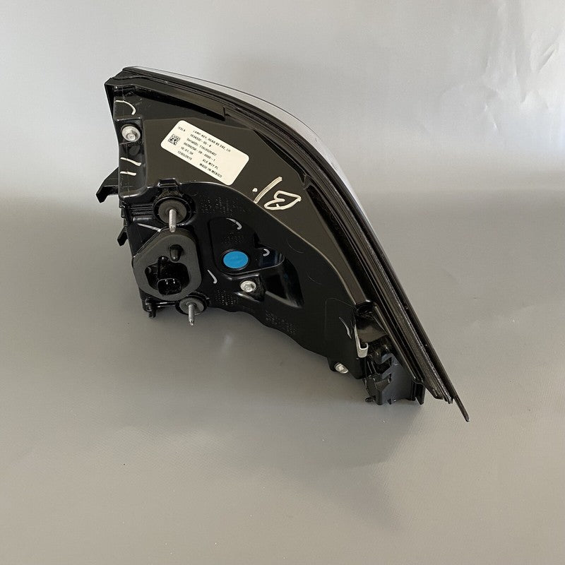 1034332-00-B TESLA MODEL X TAIL LIGHT LEFT DRIVER SIDE 2016 2017 2018 2019 2020 LED OEM