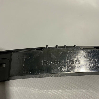1034844-00-B TESLA MODEL S REAR BUMPER CENTER BRACKET 1034844-00-B 2012 2013 2014 2015 OEM