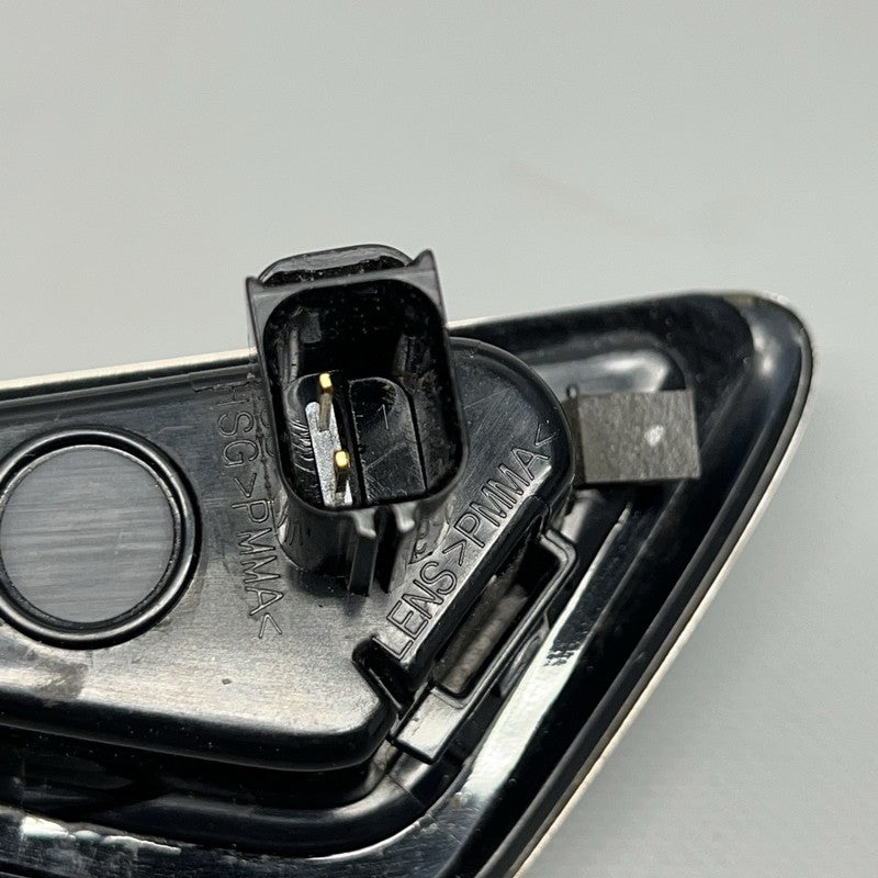 1125106-77-E TESLA MODEL 3 FENDER CAMERA MARKER LEFT 2018 2019 2020 2021 1125106-77-E