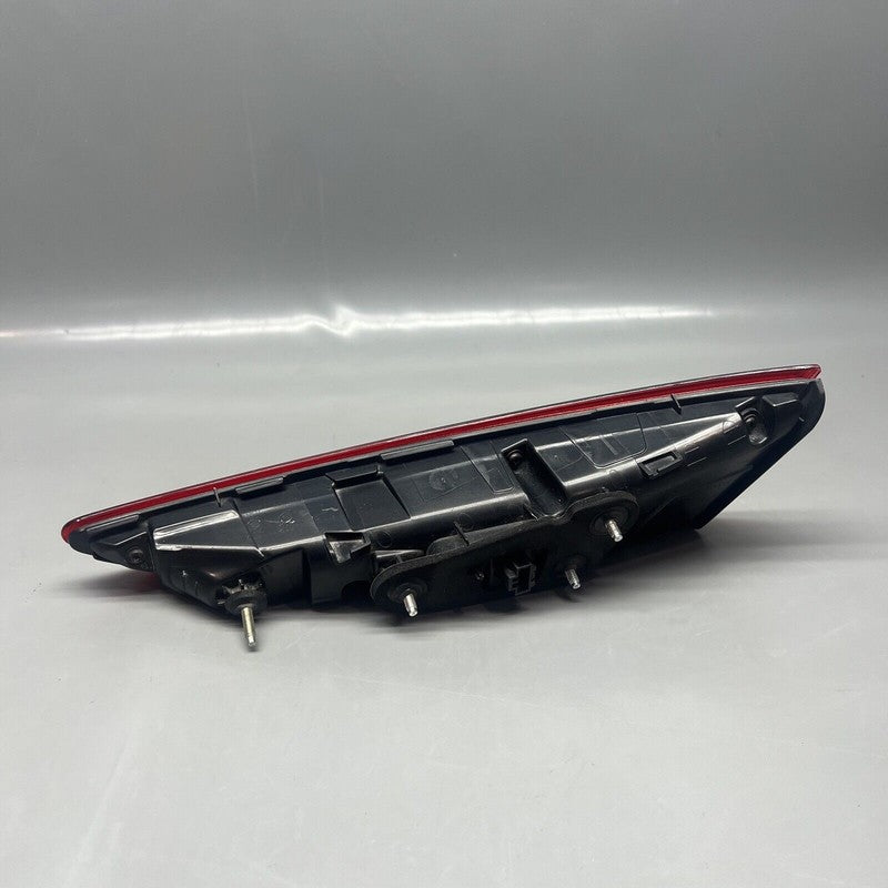 HYUNDAI ELANTRA TRUNK TAIL LIGHT RIGHT PASSENGER 2019 2020 OEM