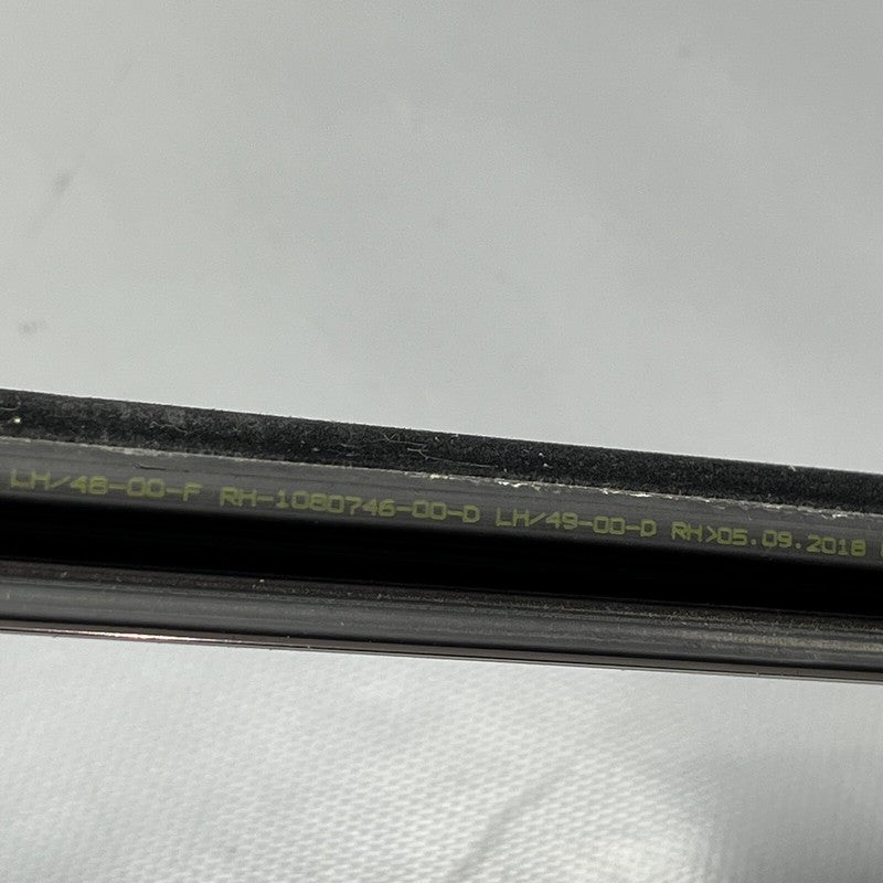 MODEL 3 TESLA MODEL 3 DOOR WINDOW MOLDING RIGHT REAR 2017 2018 2019 2020 OEM 