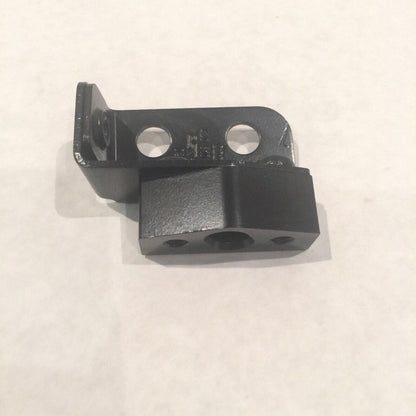 420810915A AUDI R8 QUARTER PANAL UPPER LEFT BRACKET 2008 2009 2010 2011 2012 OEM