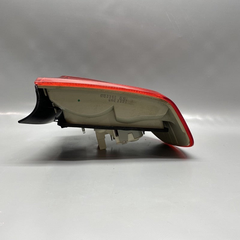 7154158 BMW 328 TAIL LIGHT RIGHT PASSENGER 7154158 2009 2010 2011 SEDAN LED OEM