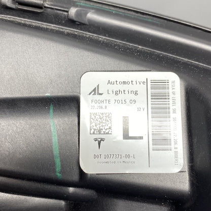 1077371-00-C TESLA MODEL 3 HEADLIGHT LEFT DRIVER 1077371-00-C 2017 2018 2019 2020 LED OEM