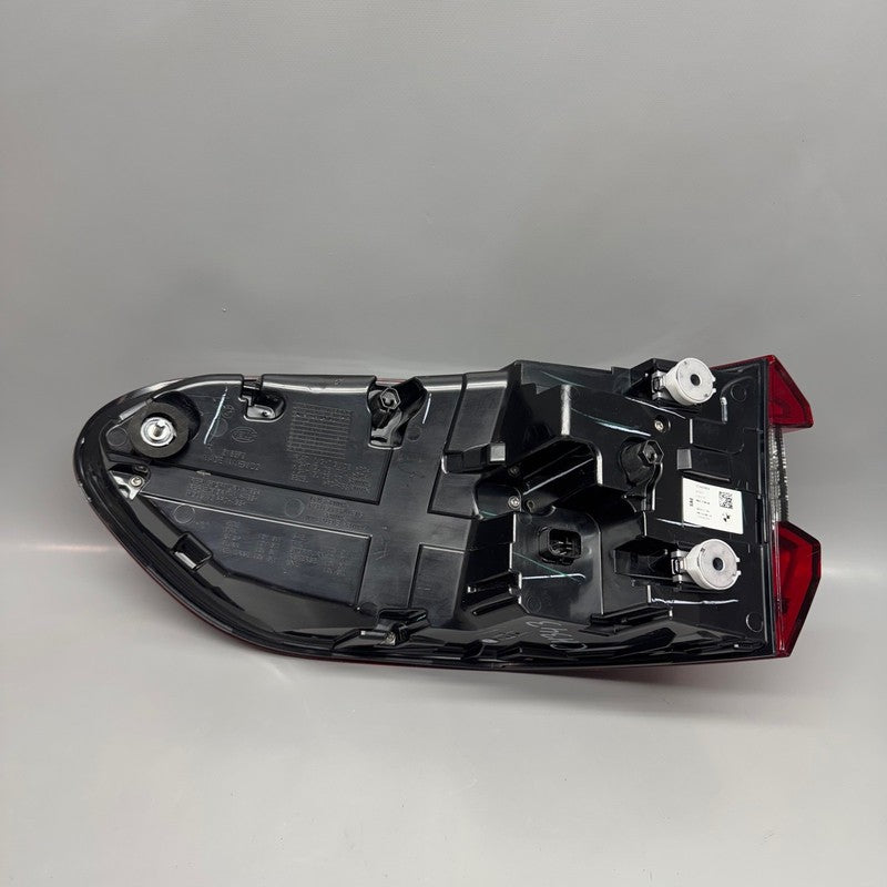 BMW X5 TAIL LIGHT RIGHT PASSENGER X5M 2019 2020 2021 2022 2023 OEM 374