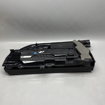 L8B2-13405-DD LAND ROVER TAIL LIGHT LEFT DRIVER 2020 2021 2022 OEM L8B2-13405-DD