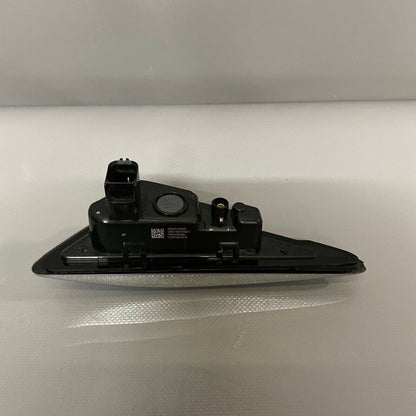 1125106-00-B TESLA MODE S, X  FENDER MARKER WITH CAMERA RIGHT SIDE 2016 2017 2018 2019 OEM 