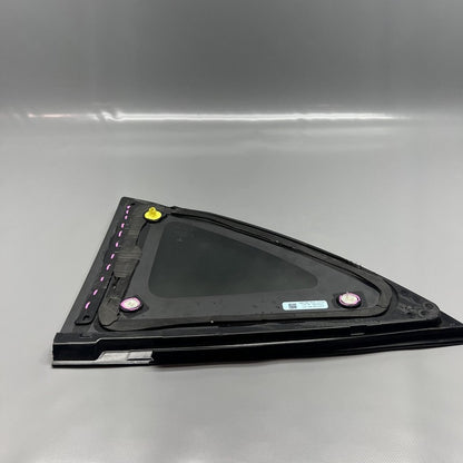 1621162-70-D TESLA MODEL Y QUARTER GLASS LEFT REAR 2020 2021 2022 2023 OEM 1621162-70-D