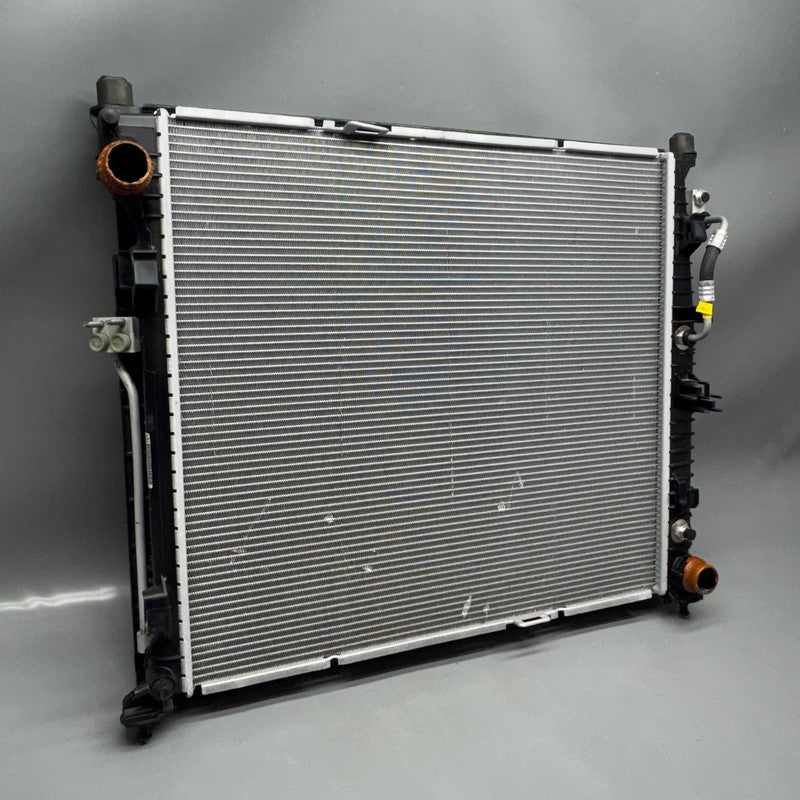 A0995000002 MERCEDES BENZ GL450 GL550 RADIATOR 2013 2014-2016 2017 2018 2019 OEM A0995000002