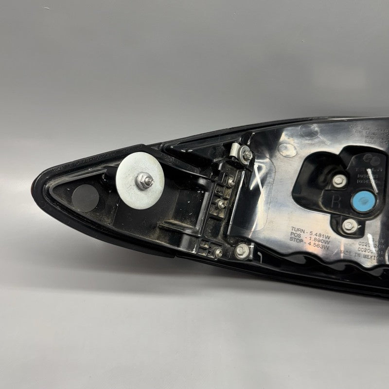 1034333-00-A TESLA MODEL X TAIL LIGHT RIGHT PASSENGER 2016 2017 2018 2019 2020 OEM