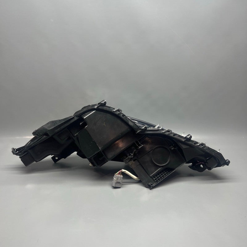 TOYOTA CAMRY HEADLIGHT RIGHT PASSENGER 2018 2019 2020 OEM