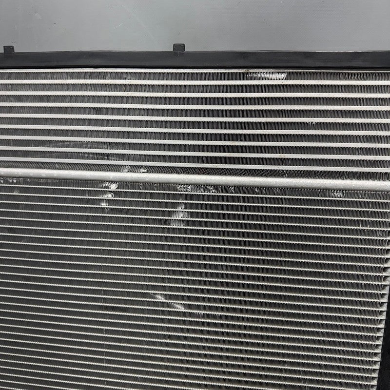 MERCEDES BENZ GL450 GL550 RADIATOR 2013 2014-2016 2017 2018 2019 OEM A
