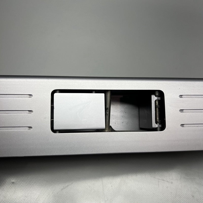 AD43-42626-ADW ASTON MARTIN RAPIDE TRUNK SILL SCUFF PLATE 2010 11 12 13 14 2015 AD43-42626-ADW