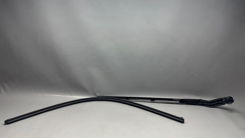 TESLA CYBERTRUCK WINDSHIELD WIPER 2024 2025 OEM 1853255-98-D