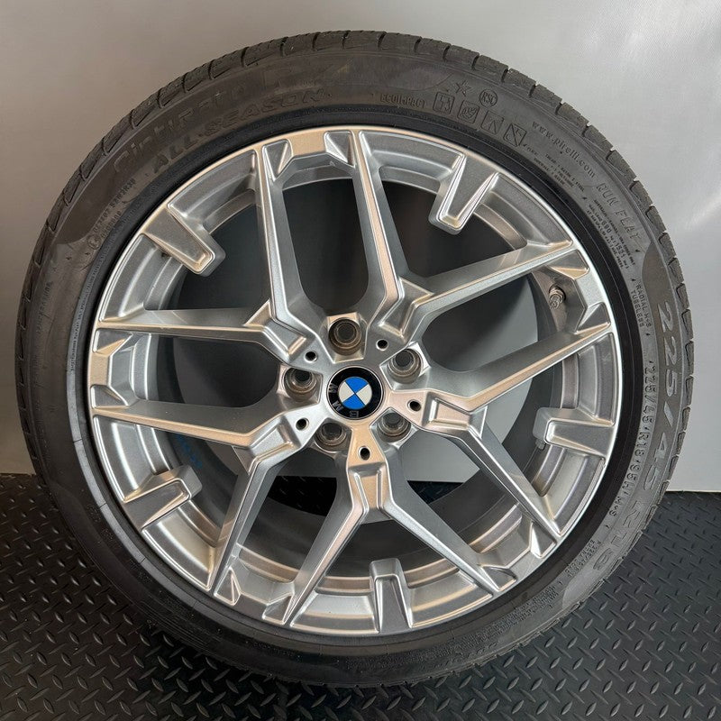 BMW 330i WHEEL RIM 18 INCH 2024 2025 OEM 5A7C687