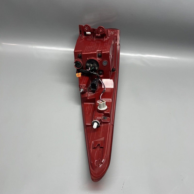 KIA SPORTAGE TAIL LIGHT LEFT DRIVER 2020 2021 2022 OEM 92401-D9510
