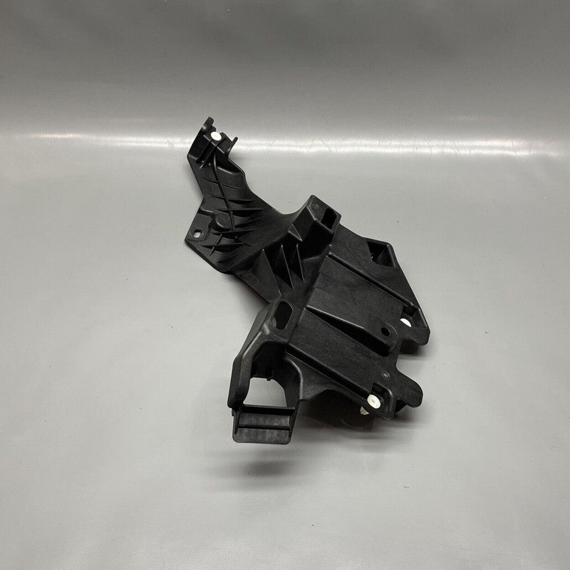 1516195-00-B TESLA MODEL Y C-PILLAR BRACKET LEFT 2020 2021 2022 2023 OEM 1516195-00-B