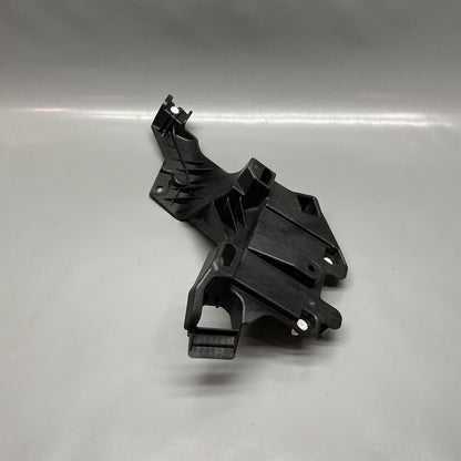 1516195-00-B TESLA MODEL Y C-PILLAR BRACKET LEFT 2020 2021 2022 2023 OEM 1516195-00-B