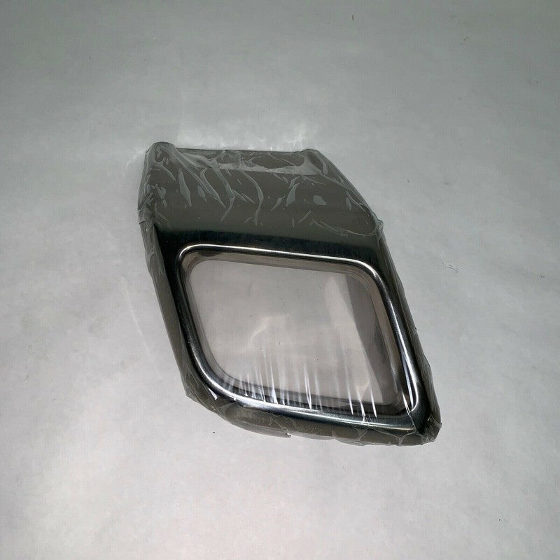 LR027871 RANGE ROVER EVOQUE RIGHT REAR EXHAUST TAIL PIPE TRIM 2016 2017 OEM