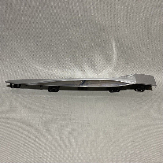 3W3-807-820 BENTLEY GT REAR BUMPER TRIM RIGHT 3W3-807-820 2012 2013 2014 2015 2016 OEM