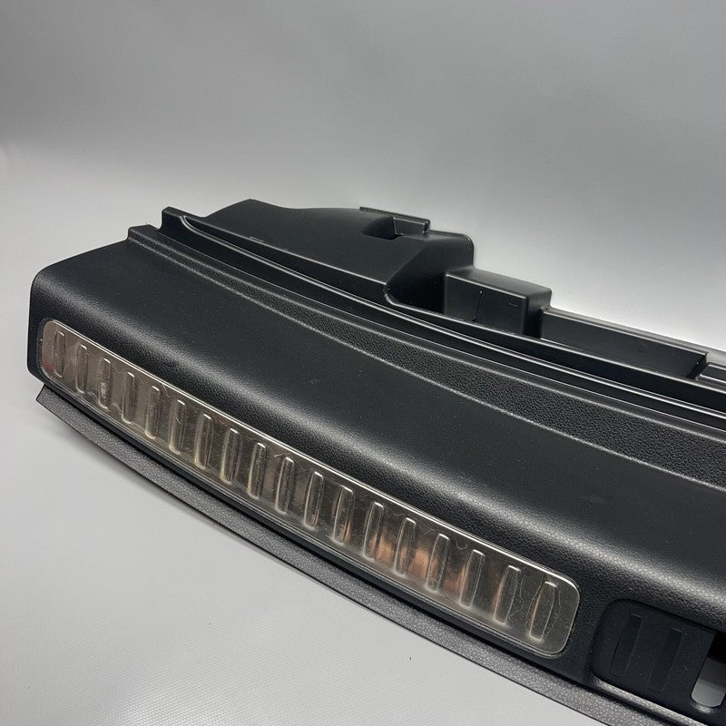 95B864483J PORSCHE MACAN REAR TRIM PANEL SILL 2015 2016 2017 2018 2019 OEM 95B864483J