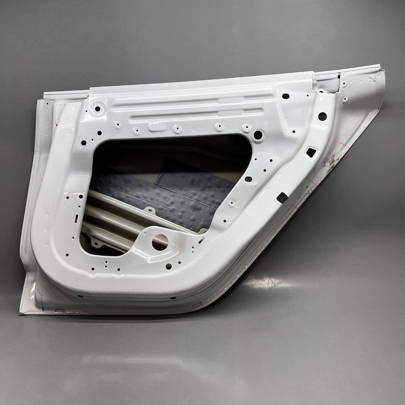 MODEL 3 TESLA MODEL 3 DOOR RIGHT REAR 2017 2018 2019 2020 2021 2022 2023 OEM DAMAGED