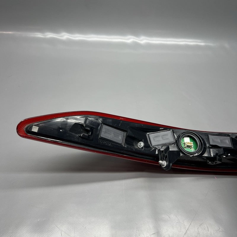 TOYOTA VENZA TAIL LIGHT RIGHT PASSENGER 2021 2022 2023 OEM
