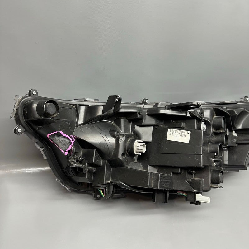 TOYOTA RAV 4 HEADLIGHT RIGHT PASSENGER 2022 2023 2024 LED OEM