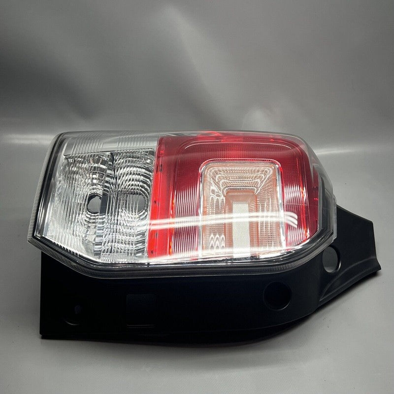 SUBARU FORESTER TAIL LIGHT LEFT DRIVER 2017 2018 OEM 84201-SG150