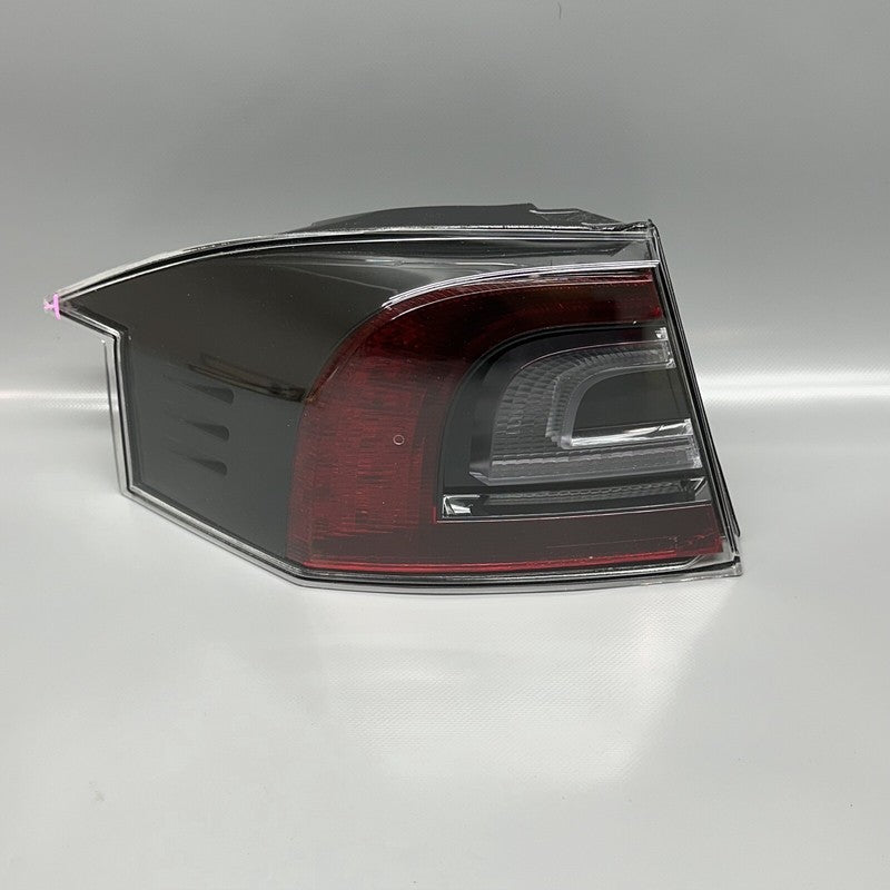 1077398-00-H TESLA MODEL S TAIL LIGHT LEFT 2016 2017 2018 2019 2020 2021 6005918-00-G DAMAGED