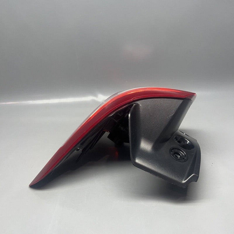 CHEVY EQUINOX TAIL LIGHT RIGHT PASSENGER 2018 2019 2020 2021 OEM
