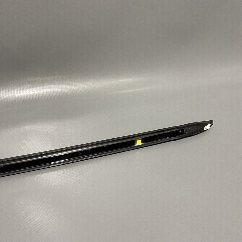 4W0854328A BENTLEY CONTINENTAL FLYING SPUR TRIM FOR PILLAR A RIGH 2013 2014 2015 4w0854328A