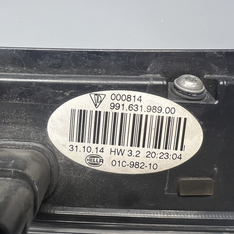 99163198900 PORSCHE 911 GT3 CENTER TAIL LIGHT TRUNK 2014 2015 2016 OEM 99163198900