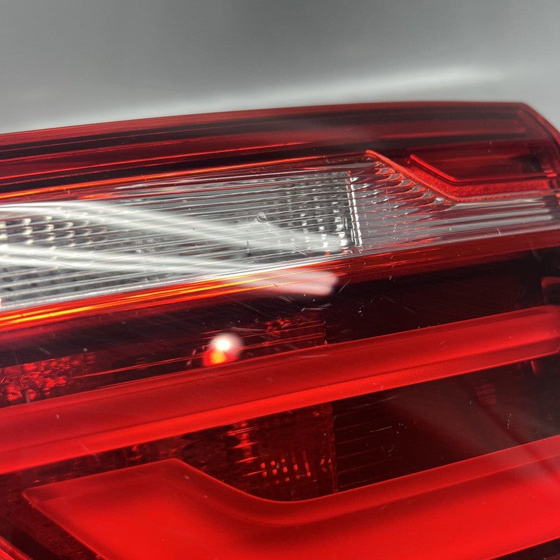 7331284 BMW X4 TRUNK TAIL LIGHT RIGHT PASSENGER 2014 2015 2016 2017 2018 OEM 7331284